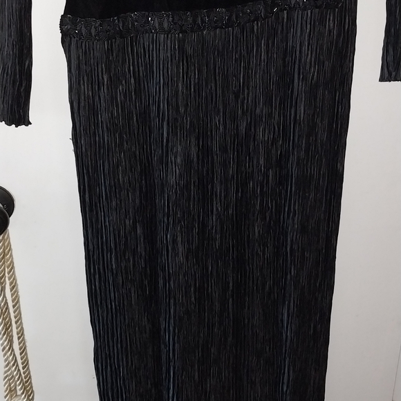 Mary McFadden Couture Vintage Silk Evening Gown - Picture 13 of 14
